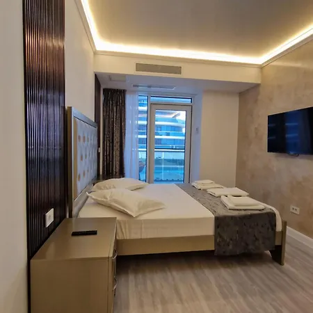 Apartment Titanic Gold *