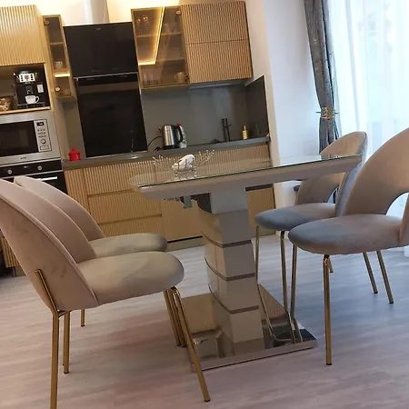 Apartment Titanic Gold Navodari