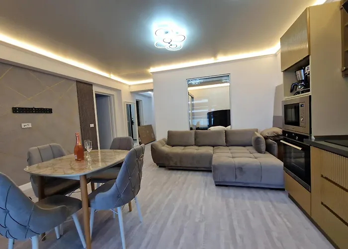 Titanic Gold Apartment