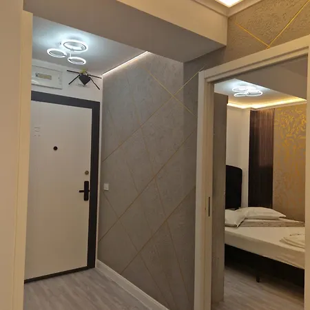 Apartment Titanic Gold